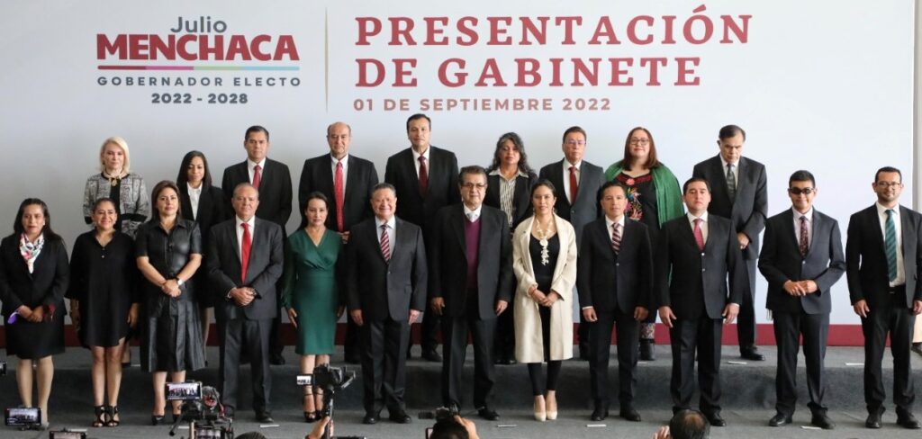Julio Menchaca presenta gabinete paritario que se rige por principios de la 4T