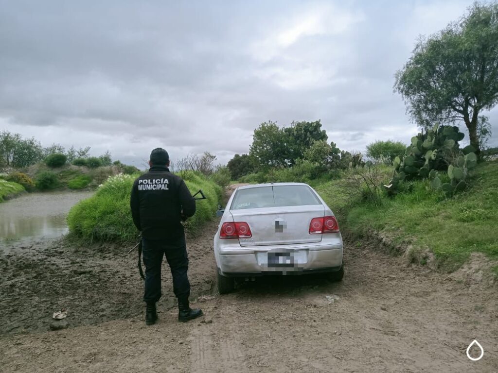 Aseguran un automóvil con reporte de robo