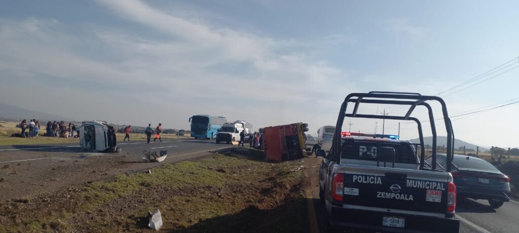 Volcadura deja 4 lesionados
