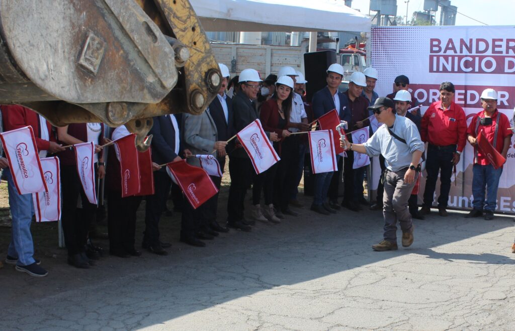 Reconstruyen carretera del corredor industrial