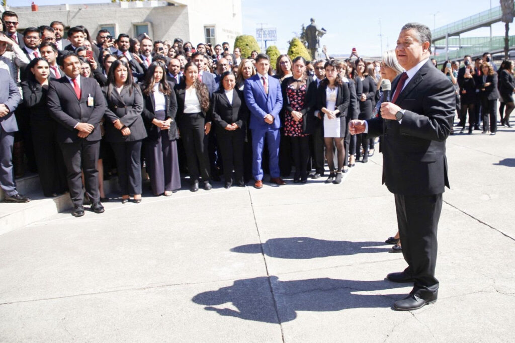 Va Menchaca por certificación anticorrupción en el poder Ejecutivo