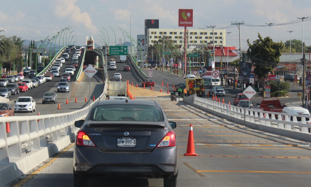 Bulevar Colosio saturado por improvisados “Remedios”