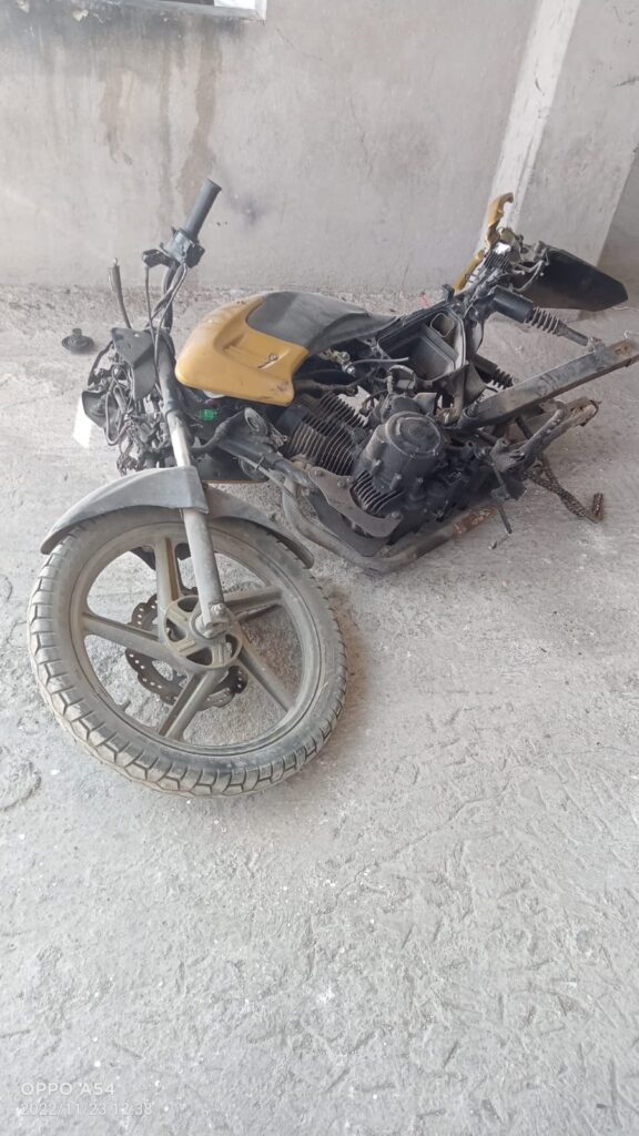 Encontraron restos de una motocicleta