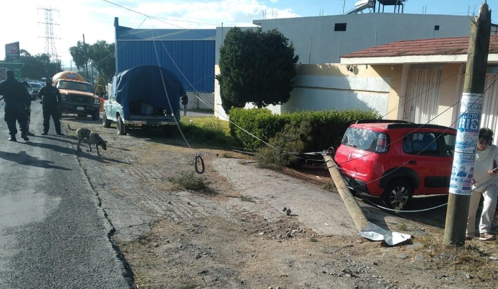 Pipa de gas se deslizo sin frenos y pudo causar una tragedia