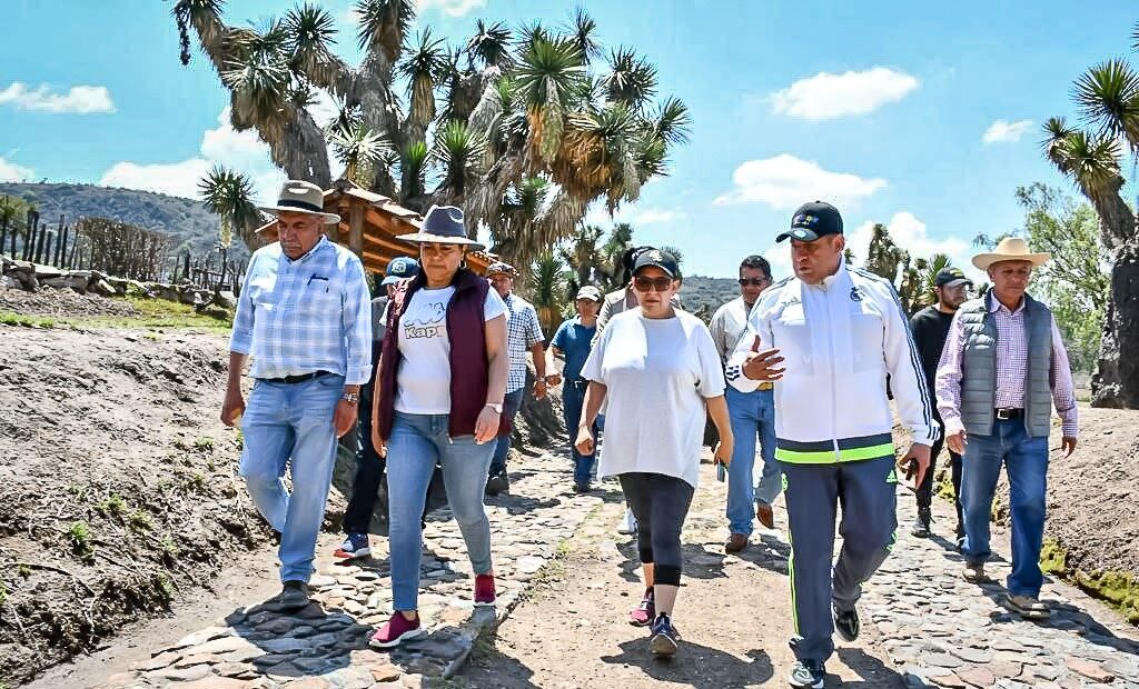 “Caminata turística por la salud»