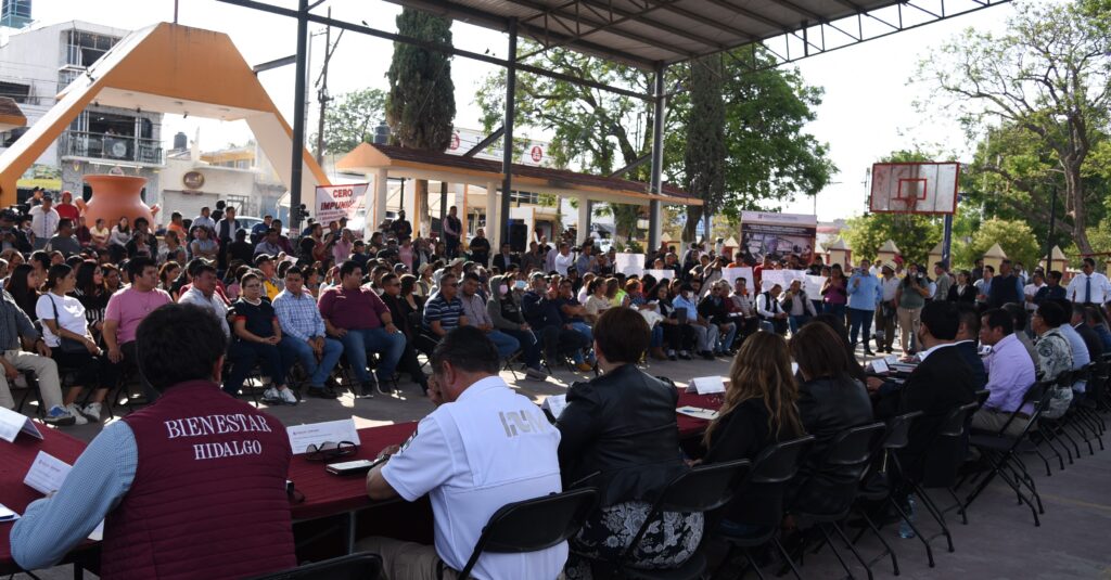 Gobierno cercano a los pobladores de Atotonilco de Tula