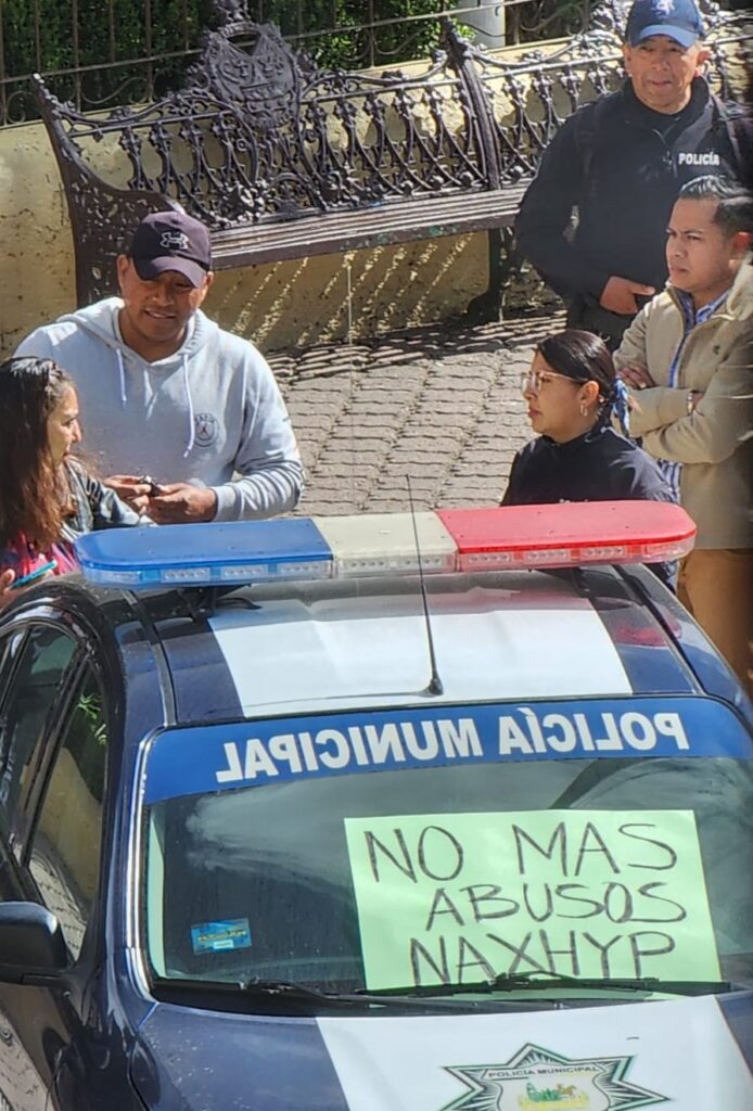 Plantón de Policías Municipales contra regidor