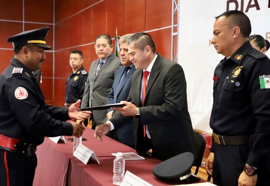 SSPH Reconoce labor de bomberos en Hidalgo