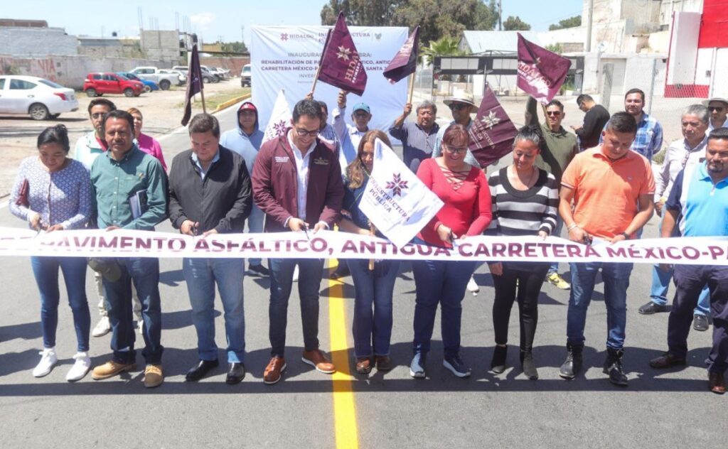 Pavimentación asfáltica en antigua carretera México-Pachuca