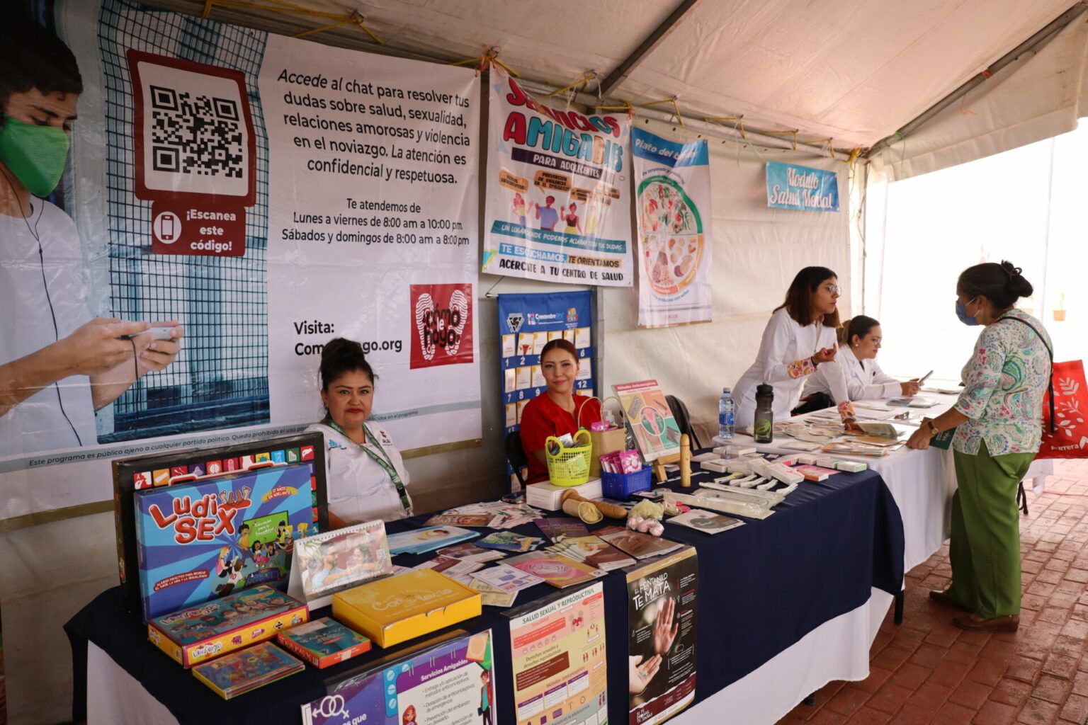 Avanza proceso de vacunación en Acatlán