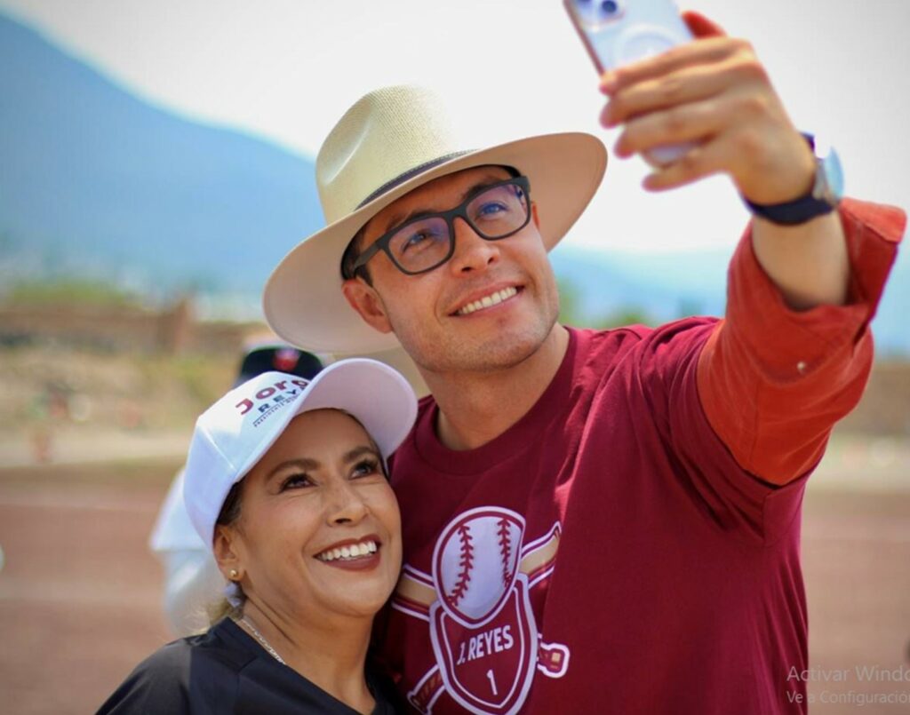 En campaña de Jorge Reyes los Rostros de la Esperanza brillaron