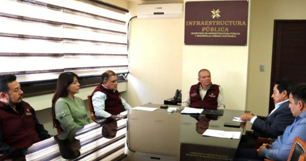 Convenio de colaboración para abatir rezago educativo de trabajadores