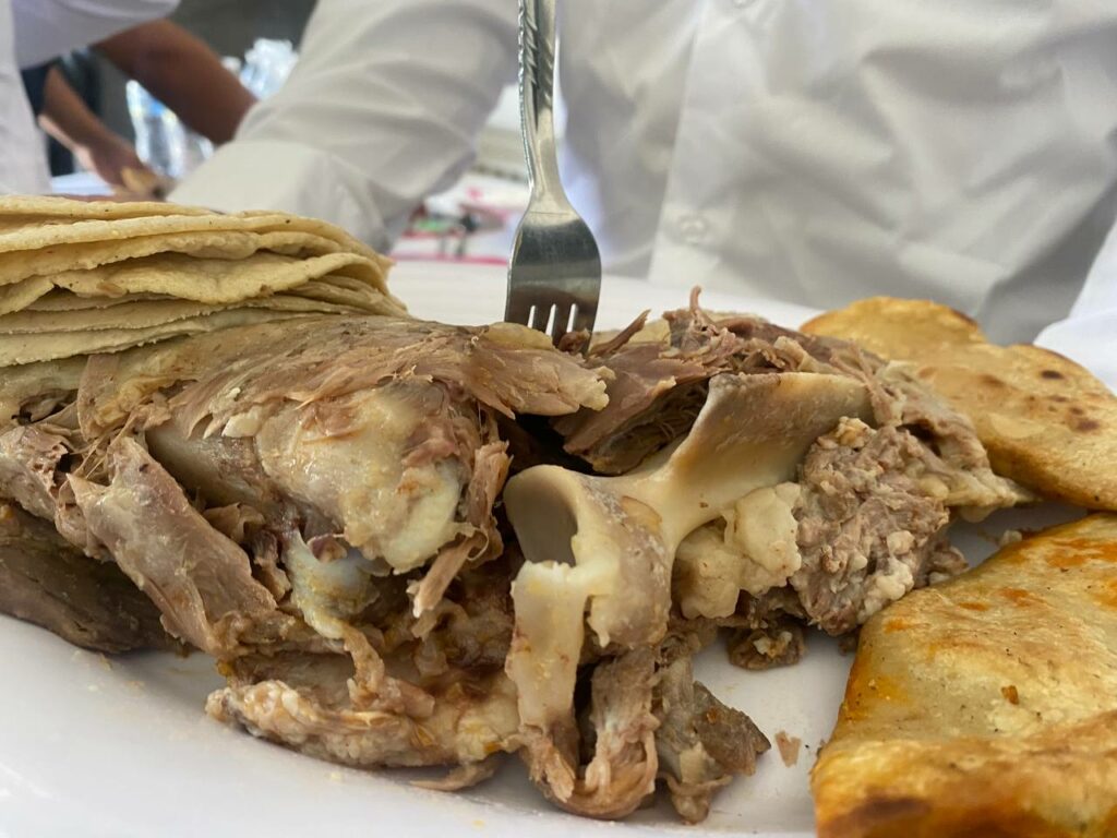 Buscan romper récord con la barbacoa más grande del mundo