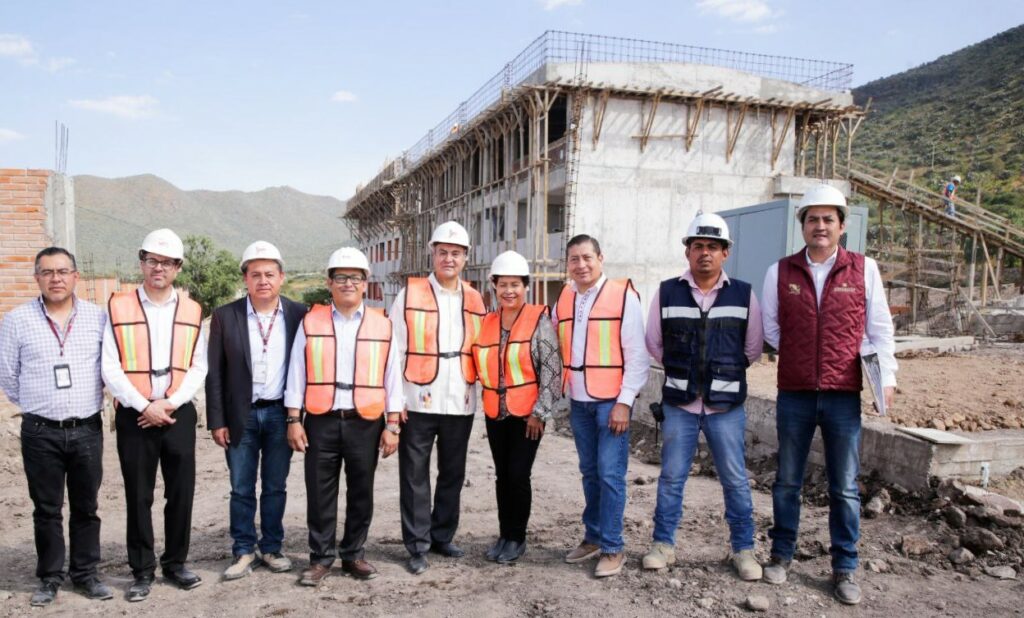 Gobierno de Hidalgo beneficia a estudiantes con nuevas instalaciones