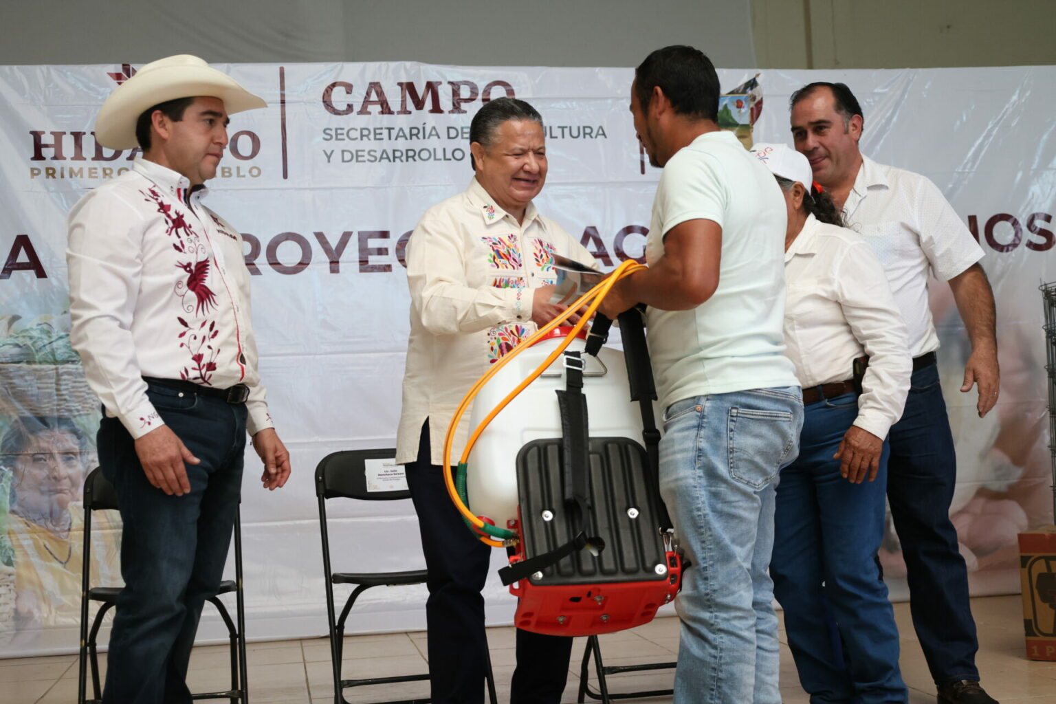 Los recursos públicos se aplican donde los necesita la gente: Julio Menchaca