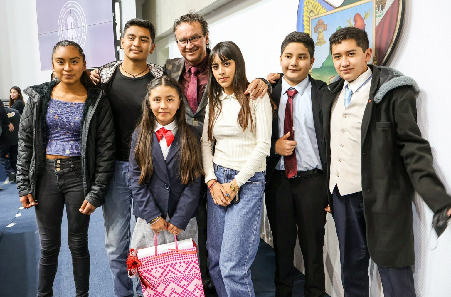 Niños expresan sus ideas y propuestas en parlamento infantil