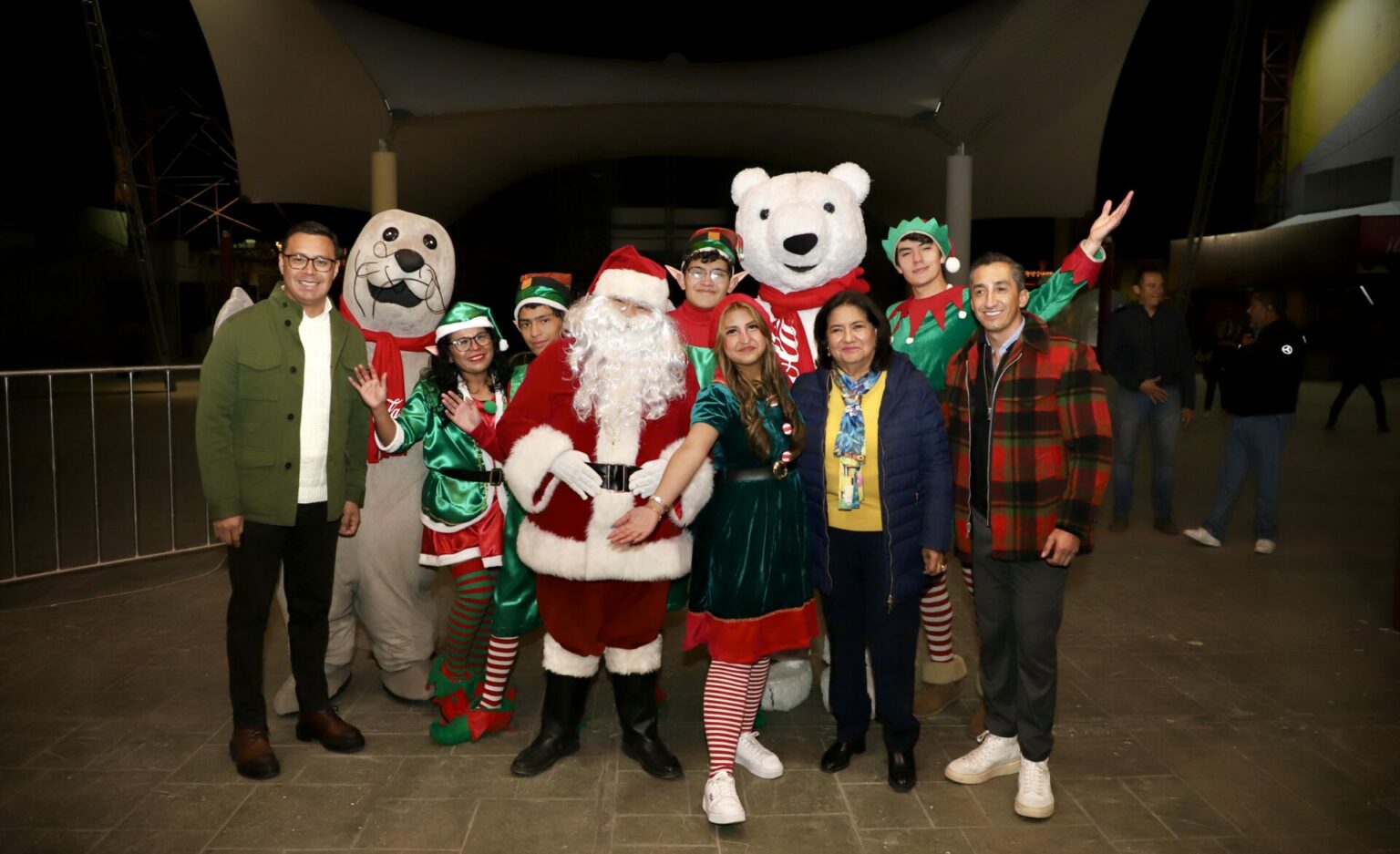 Inauguración de la Pista de Hielo en el Recinto Ferial de Pachuca