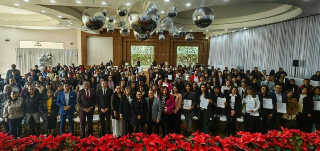 SSH reconoce trayectoria de trabajadores de la salud