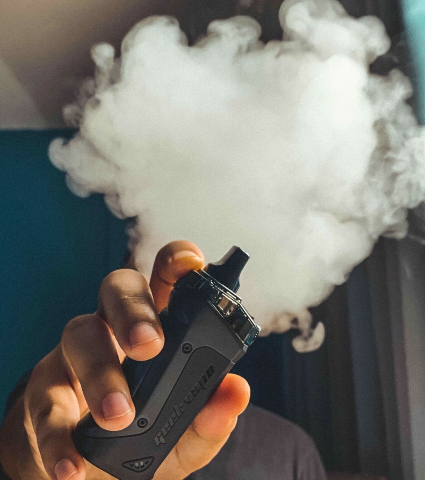 SSH alerta sobre riesgos por uso de cigarrillos electrónicos