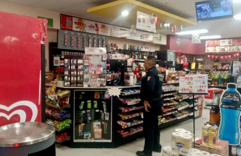 Refuerzan la seguridad en comercios de Pachuca