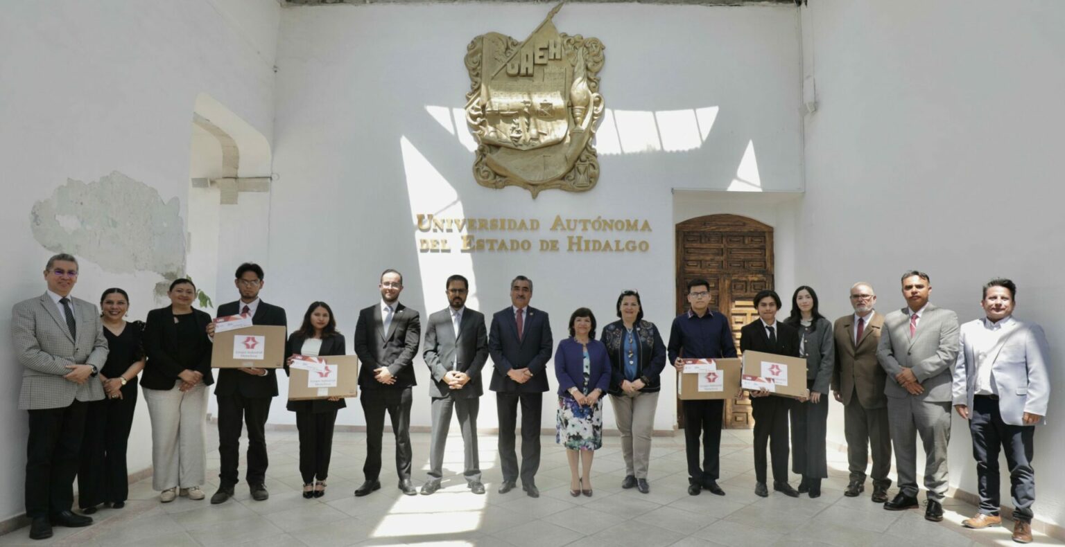 UAEH y Grupo Industrial Monclova otorgan becas a alumnado Garza