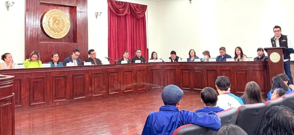 Regidor propone creación de reglamento para migrantes