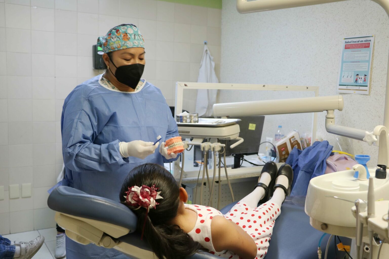 IMSS impulsa acciones en primera feria de la salud bucal