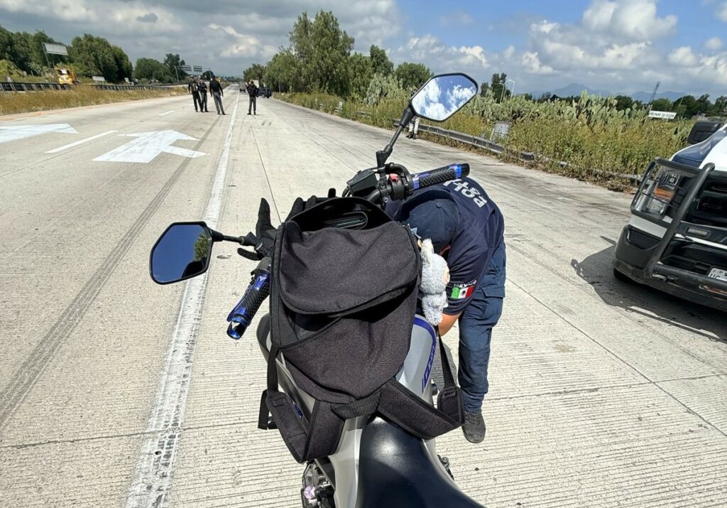 Retén policiaco en autopista Arco Norte