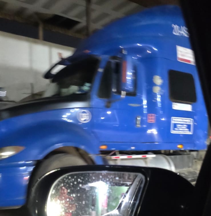 Tractocamión en poder de la policía