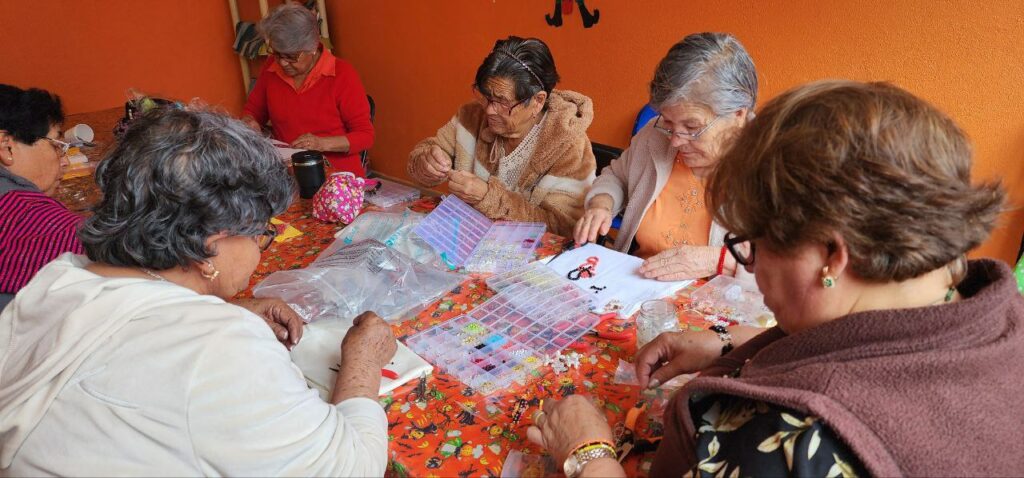 Con talleres impulsan desarrollo de personas adultas mayores en Hidalgo