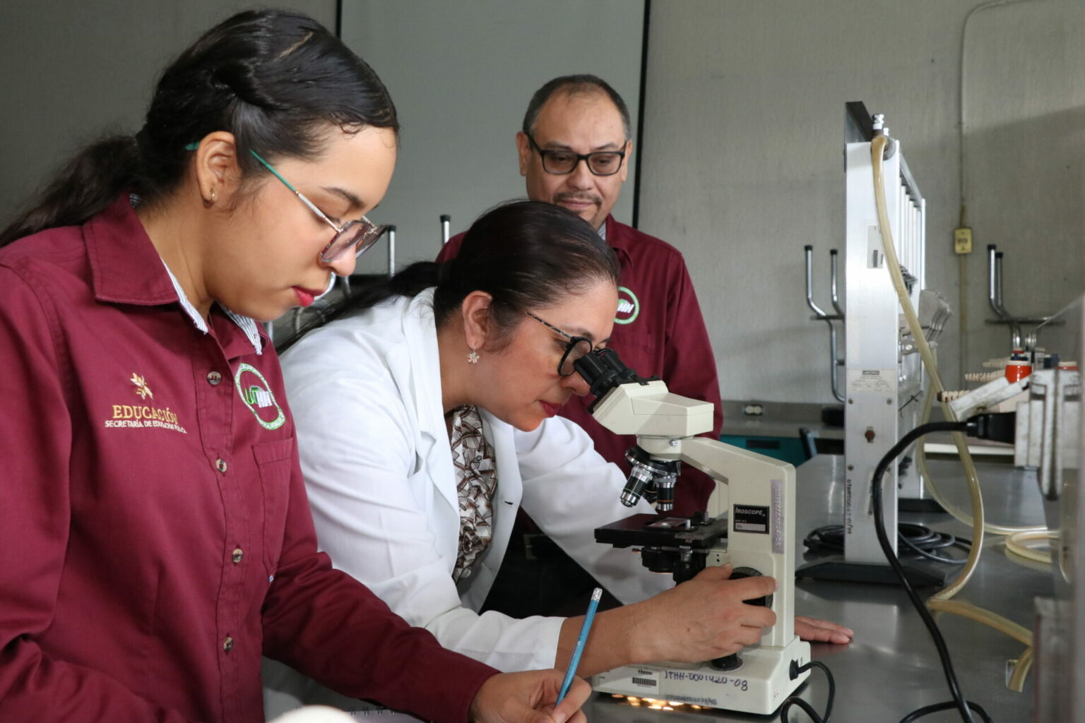 Presentan libro sobre la calidad sanitaria del queso asadero de Huejutla
