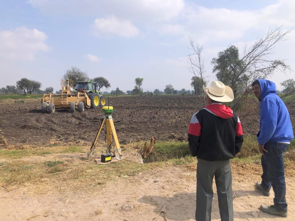 SIPDUS nivela 800 hectáreas dentro del Plan Nacional de Tecnificación del Campo
