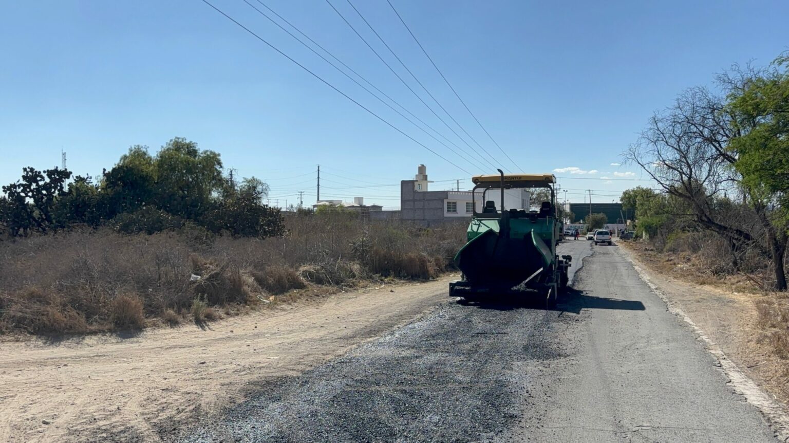 Fortalecen infraestructura vial en Huichapan mediante esquema de colaboración estatal y municipal