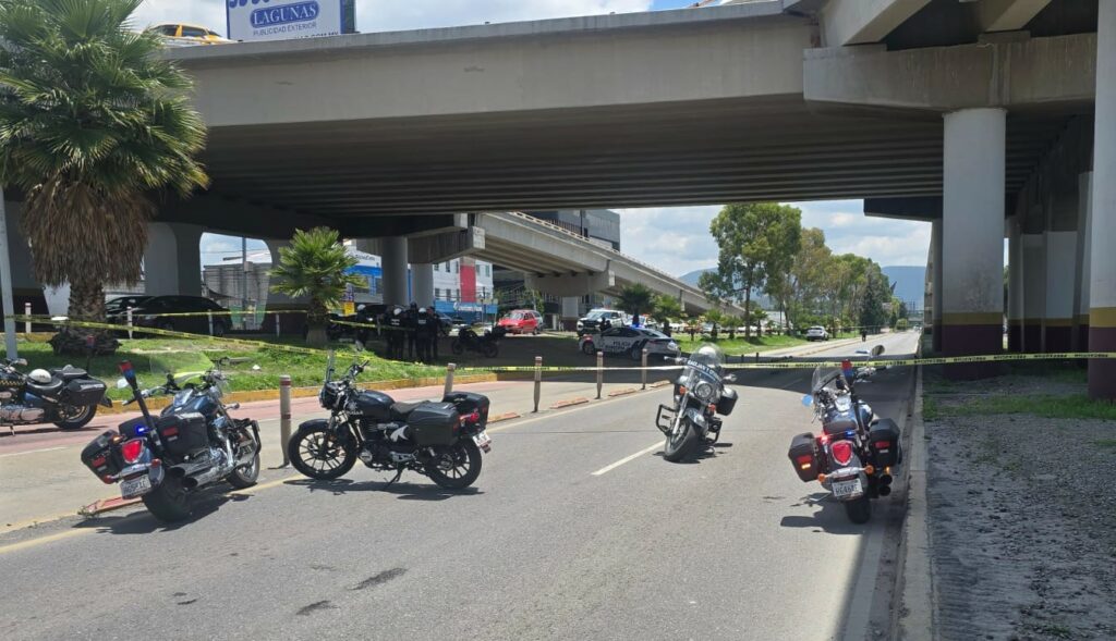 Hombre muere atropellado en el bulevar Felipe Ángeles