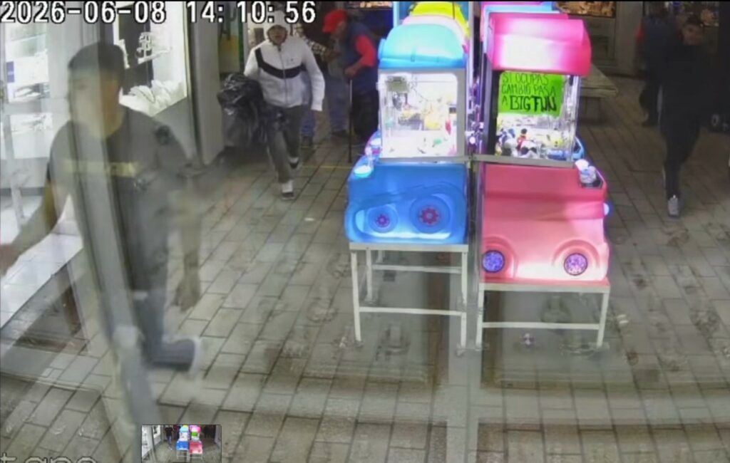 Presunto asalto a joyería en pleno centro de Tulancingo