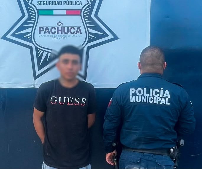 Capturan a hombre presuntamente relacionado con el robo de autopartes