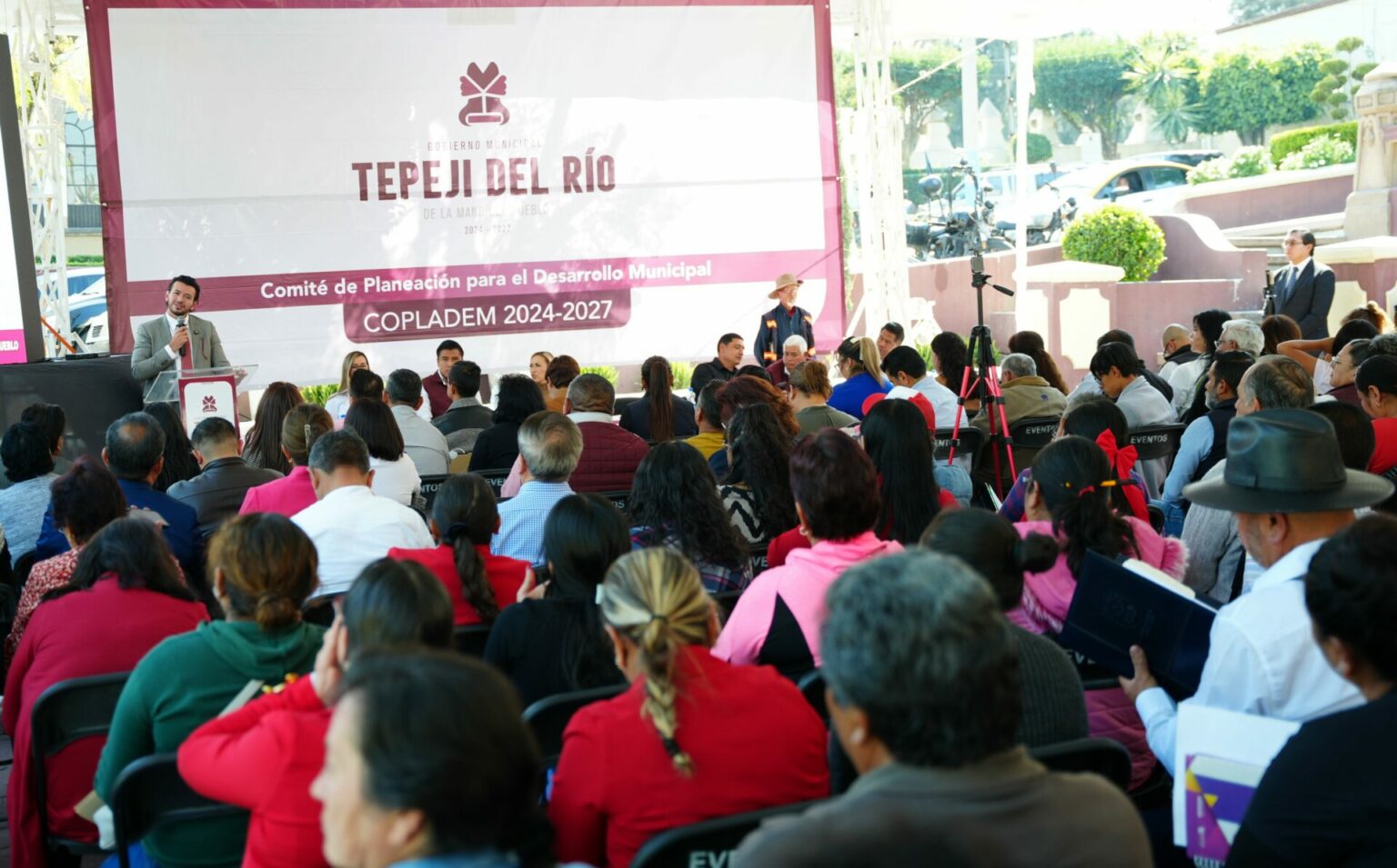 Gobierno de Julio Menchaca fortalece la participación ciudadana en la toma de decisiones