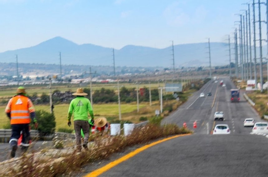 Alerta: Fragmentos de metal destruyen llantas sobre la Sahagún-Pachuca