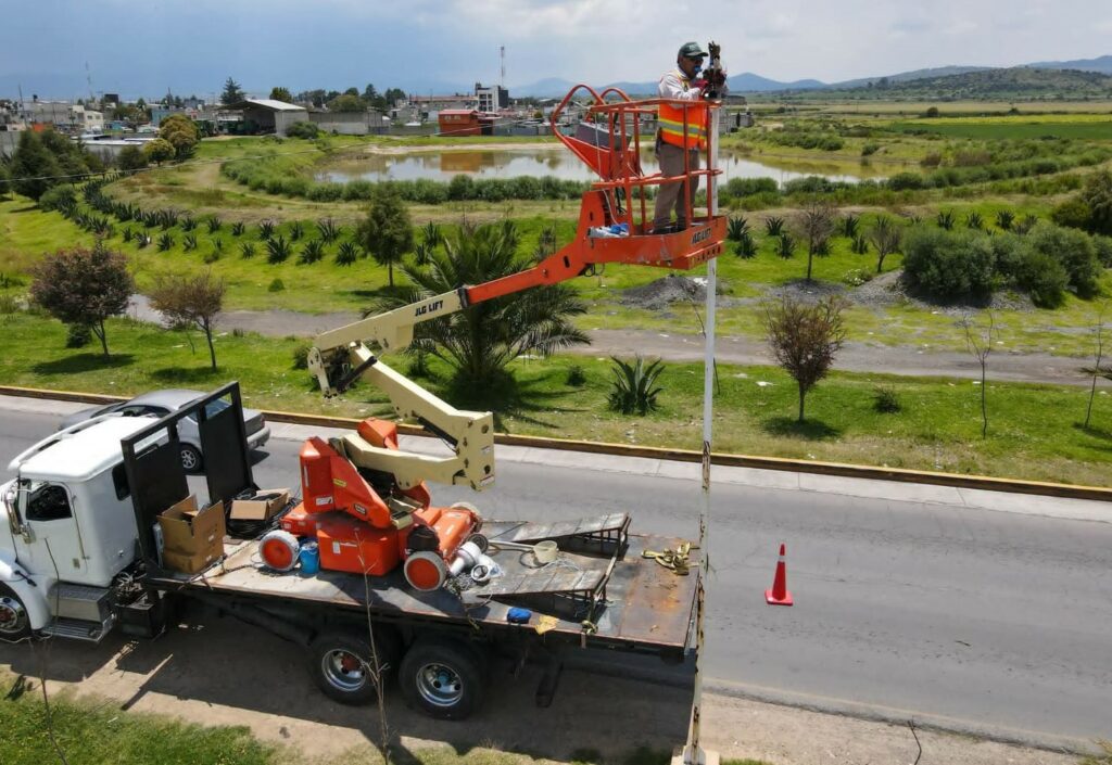 Cientos de lámparas instaladas y rehabilitada para un municipio mejor iluminado