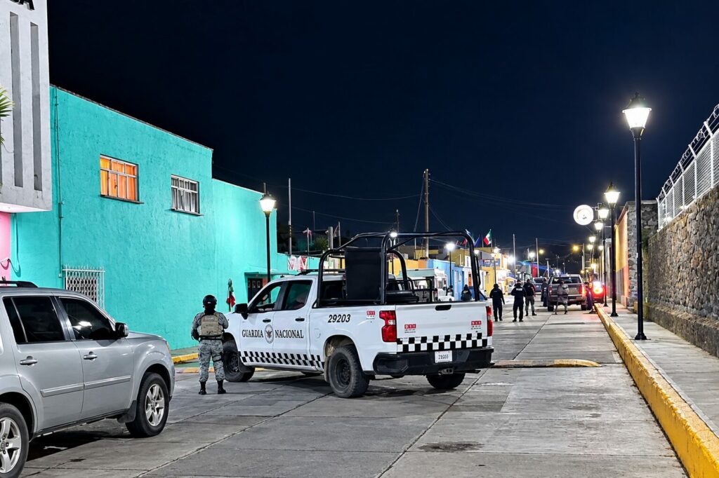 Catean inmueble en busca de mujer desaparecida