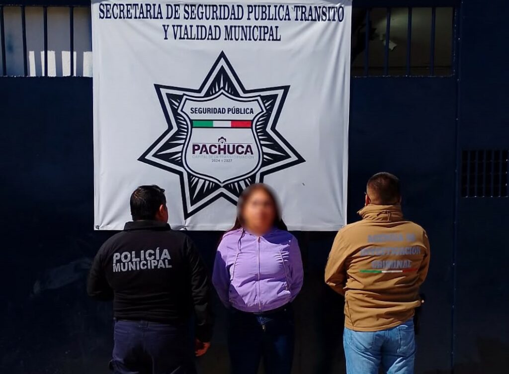 Seguridad Pública de Pachuca detiene a mujer mandamiento judicial vigente en el Estado de México